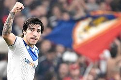 Sandro Tonali: 19 tuổi, tư duy như người... 50