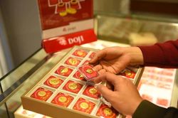 Giá vàng hôm nay 14/4, Mất đỉnh 7 năm nhưng sẽ sớm hồi phục