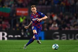 Ivan Rakitic lên tiếng về cách hành xử của Barcelona