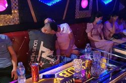 Trên 40 người tụ tập hát và sử dụng ma túy tại quán karaoke