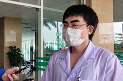 Bệnh nhân 22 người Anh bị dương tính với COVID-19 trở lại: Ba giả thiết đặt ra