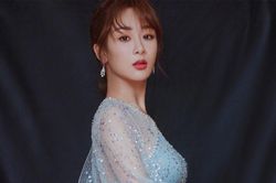 Fan Dương Tử phê bình, trách mắng phòng làm việc vì đã lãng phí danh tiếng, vẻ đẹp của thần tượng