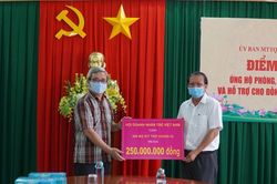 Sở Y tế Đồng Tháp tiếp nhận 500 bộ kít xét nghiệm phát hiện SARS-CoV-2
