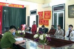 Bắt nhóm thanh niên 'mở tiệc' ma túy bay lắc trong quán karaoke