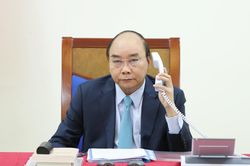 Thủ tướng Nguyễn Xuân Phúc điện đàm với Thủ tướng Thụy Điển