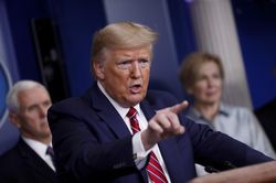 Tổng thống Donald Trump tuyên bố ngừng tài trợ cho WHO