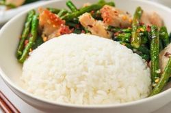 Đừng cắt cơm vì sợ béo, muốn khỏe đẹp hãy áp dụng ngay cách ăn cơm này để luôn khỏe mà không tăng cân