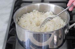 Nấu cơm không khó, nhưng tớ đã học được 7 'tuyệt chiêu' nấu cơm ngon lạ này