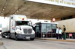 Lào Cai: Xuất nhập khẩu hàng hóa theo nguyên tắc 'cố định người không cố định xe'