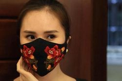 Khẩu trang thêu lên ngôi trong mùa dịch COVID-19
