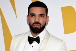 Góc chồng nhà người ta: Drake gom túi Hermès Birkin chục tỷ tặng vợ tương lai