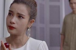 Nửa đêm chồng tôi về nhà và để lại chiếc nhẫn kim cương lấp lánh trên bàn, nhìn thấy món quà đắt giá ấy, tôi nghẹn lòng ném vào sọt rác