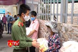 Ấm áp nghĩa tình với bệnh nhân 'xóm chạy thận'