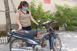 TP Hồ Chí Minh: Trả lại tang vật cho gia đình nạn nhân nghi bị Tuấn 'khỉ' sát hại