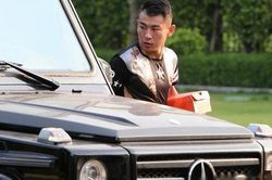 Tuyển thủ QG Trung Quốc mất tất cả vì 'nghịch dại'
