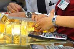 Vàng SJC thấp hơn vàng thế giới gần 600.000 đồng/lượng
