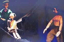 Một cách làm sân khấu trong thời dịch