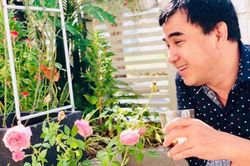 MC Quyền Linh âm thầm ủng hộ 350 triệu giúp bà con miền Tây chống ngập mặn