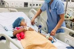 Bé 7 tuổi tử vong do uống nhầm thuốc diệt chuột