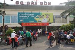 Ngành đường sắt chạy lại đôi tàu khách Hà Nội - TP.HCM