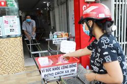 Kinh doanh trở lại nhưng không lơ là phòng, chống dịch bệnh