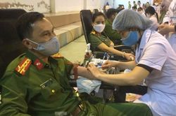 Hiến máu tình nguyện nơi biên ải
