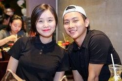 Bà xã Hoài Lâm giải thích lý do luôn tránh chụp ảnh chung với chồng