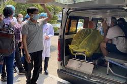 Không thực hiện cách ly xã hội, nhóm thanh niên còn ngang nhiên đánh người