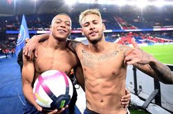 MU dễ đứt Jadon Sancho, Mbappe bị cảnh báo thái độ