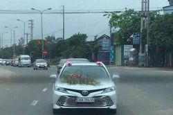 Khiển trách Phó giám đốc bệnh viện tổ chức đám cưới cho con giữa dịch COVID-19