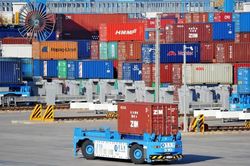 NATO cảnh báo khả năng Trung Quốc thâu tóm các công ty phương Tây