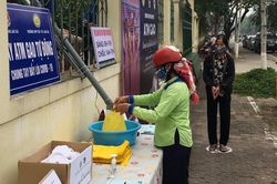 Cây gạo ATM của học sinh phổ thông trong mùa dịch COVID-19