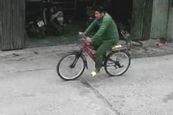 Truy bắt nghịch tử dùng búa đánh chết bố ở Hải Dương sau bữa trưa