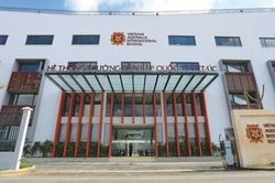 Trường học thu 100% học phí bị phản ứng