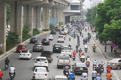 Hiệp hội Vận tải Hà Nội kiến nghị cho xe buýt, taxi hoạt động trở lại từ 23/4