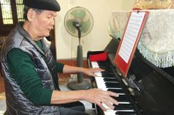 Nhạc sĩ Ngô Quốc Tính: Sẵn sàng... bán đất để dựng nhạc kịch