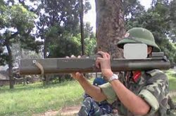Đến nay Việt Nam vẫn còn sử dụng ống phóng lựu M-72 LAW của Mỹ?