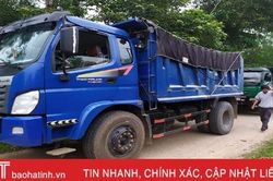 Tạm giữ 4 xe tải chở vật liệu xây dựng quá khổ, quá tải