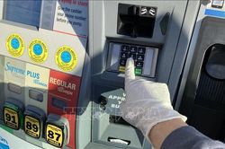 Giá dầu mỏ ngay lập tức tăng trở lại sau khi rơi xuống ngưỡng âm