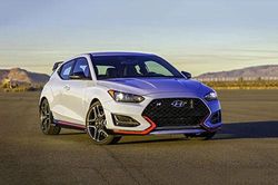 Hyundai Veloster N 2020 ra mắt với thiết kế thể thao, trang bị động cơ tăng áp mạnh mẽ