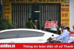 Khởi tố vụ án 2 người tử vong do uống rượu tại TP Thanh Hóa