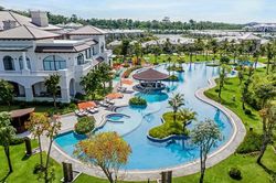 Đề xuất tặng 5.000 kỳ nghỉ 5 sao tri ân lực lượng y tế tuyến đầu