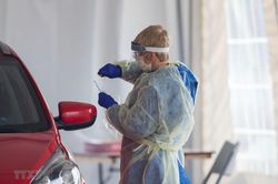 Nâng cao năng lực xét nghiệm là 'vũ khí' khởi động lại kinh tế Canada