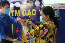 Hỗ trợ người nghèo vượt qua dịch COVID-19