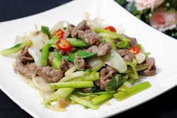 4 cách làm thịt bò xào hành tây nhanh, gọn, ngon miệng