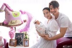 Vợ chồng Dương Di - La Trọng Khiêm khoe ảnh gia đình 3 người, tiết lộ biệt danh của bảo bối