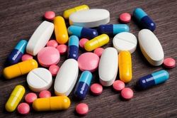 Nguy cơ khi dùng ibuprofen cùng với rượu?