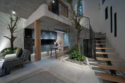 Ngôi nhà vuông vắn trên mảnh đất 60 m2 bất cân xứng
