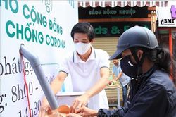 'ATM gạo nghĩa tình' về với buôn đồng bào dân tộc thiểu số