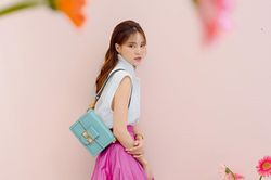 Bắt trend cực nhạy với đồ họa tiết, Ninh Dương Lan Ngọc thu hút ánh nhìn với vẻ đẹp kiêu sa